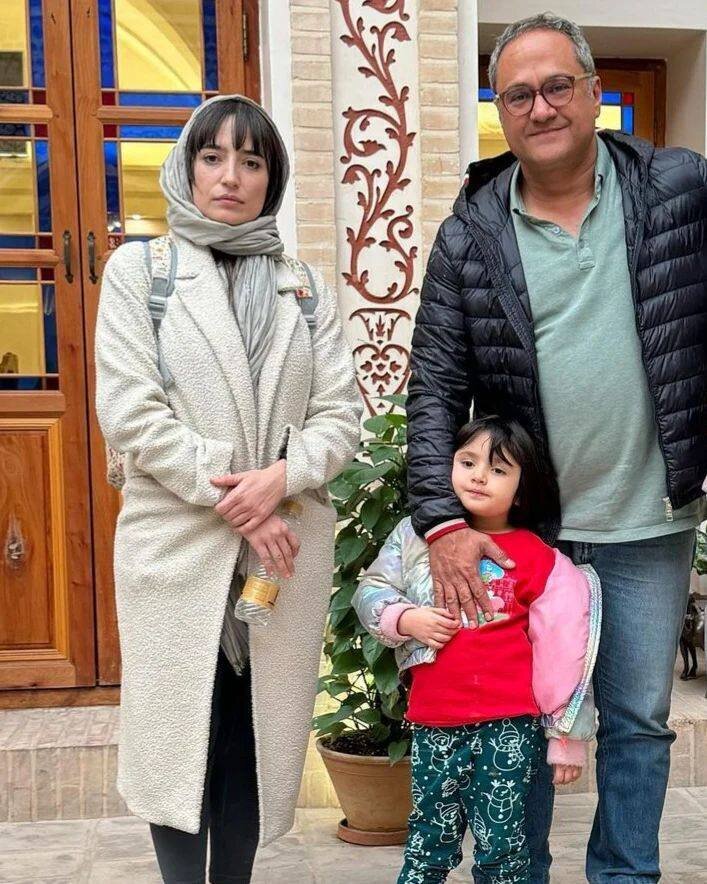 عکس| قاب سه نفره جذاب از رامبد جوان، نگار جواهریان و دخترش نوردخت