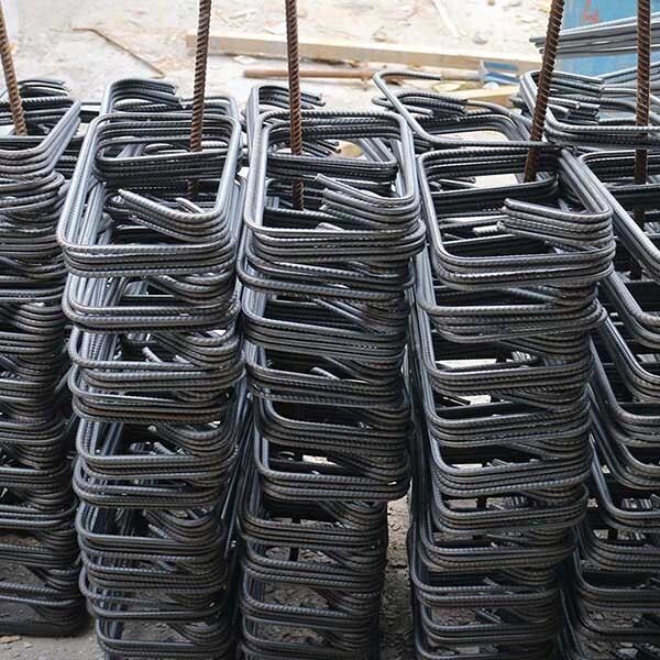 نوسان بازار فولاد چه اثری بر قیمت محصولات ثانویه مثل تسمه و خاموت گذاشته است؟ نوسان بازار فولاد چه اثری بر قیمت محصولات ثانویه مثل تسمه و خاموت گذاشته است؟