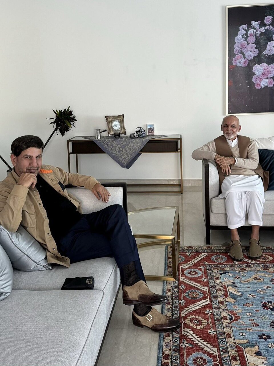 عکس| اشرف غنی با برادرش آفتابی شد!