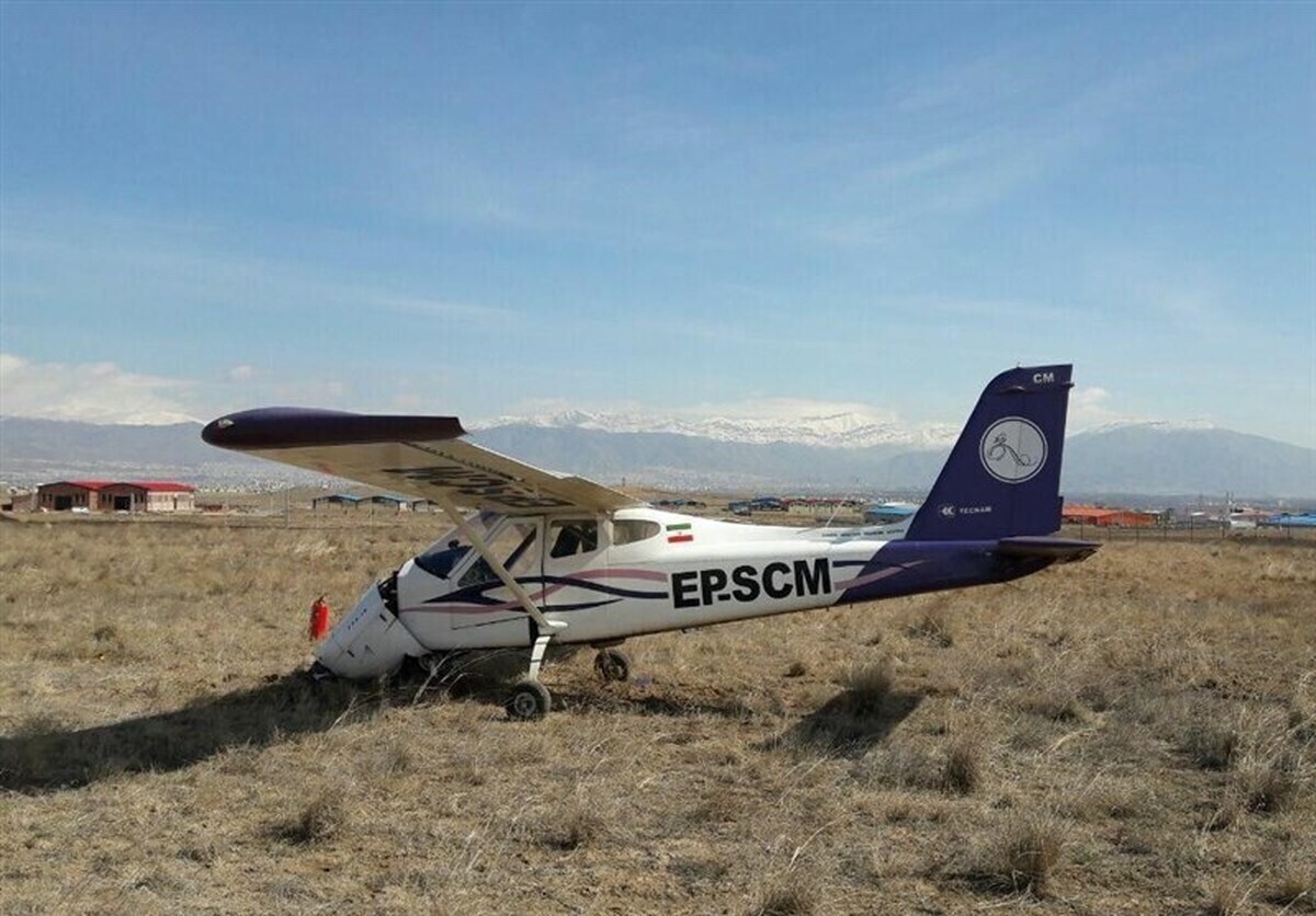 هواپیمای آموزشی در فرودگاه پیام دچار سانحه شد