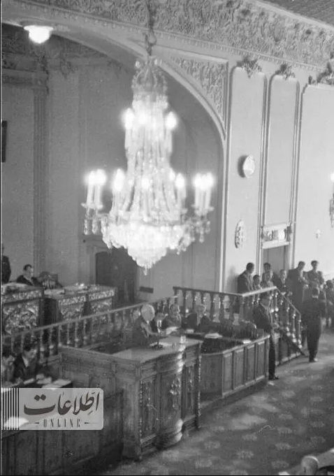 تصویری دیده نشده سخنرانی مصدق در مجلس