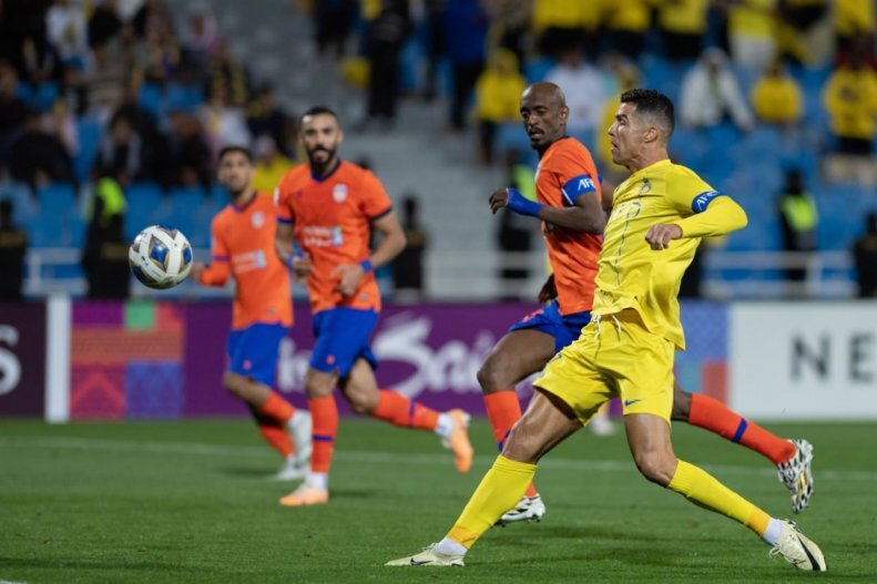 عکس| لحظه تاریخ سازی رونالدو به ثبت رسید عکس| لحظه تاریخ سازی رونالدو به ثبت رسید