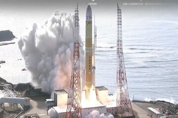 عکس| موشک ژاپن به مدار رسید