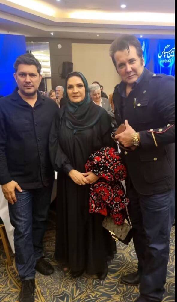 عکس| ژست عجیب حسام نواب صفوی در کنار حامد بهداد