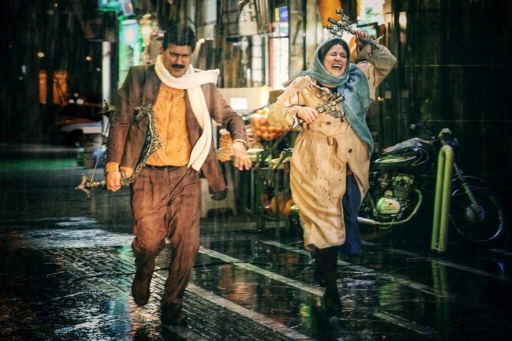 باران کوثری با لباسهای دهه شصتی| همه چیز درباره طراحی لباس فیلم سینمایی گیجگاه باران کوثری با لباسهای دهه شصتی| همه چیز درباره طراحی لباس فیلم سینمایی گیجگاه