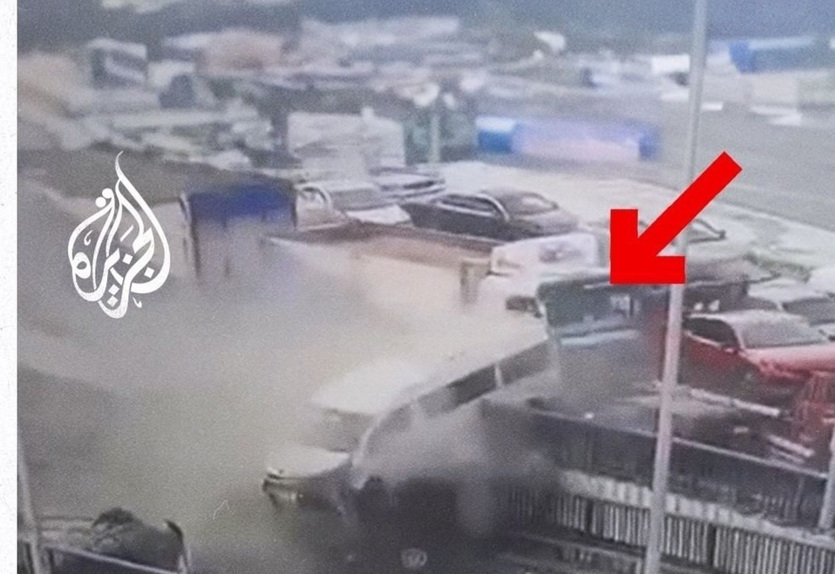 فیلم| سقوط ده‌ها خودرو از روی پل در مصر
