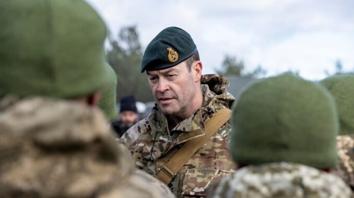 فرمانده ارتش انگلیس: آماده نبرد با روسیه باشید