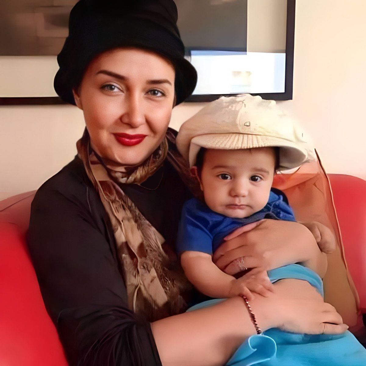 عکس | تصویری از نوه زیبای کتایون ریاحی! عکس | تصویری از نوه زیبای کتایون ریاحی!