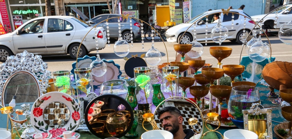 تصاویر| خرید شب عید در محله امامزاده حسن