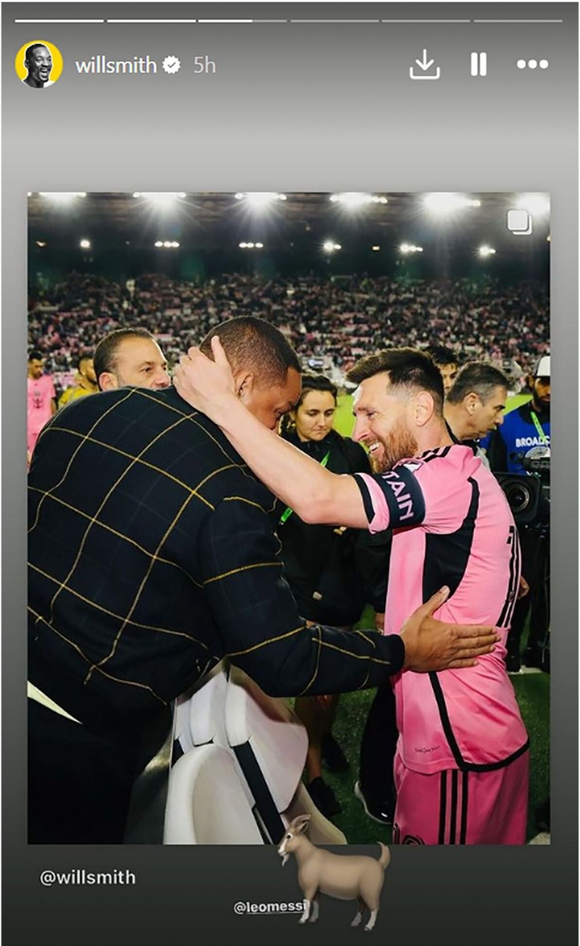 عکس| ستاره هالیوود: دیدن مسی دیوانه وار بود عکس| ستاره هالیوود: دیدن مسی دیوانه وار بود