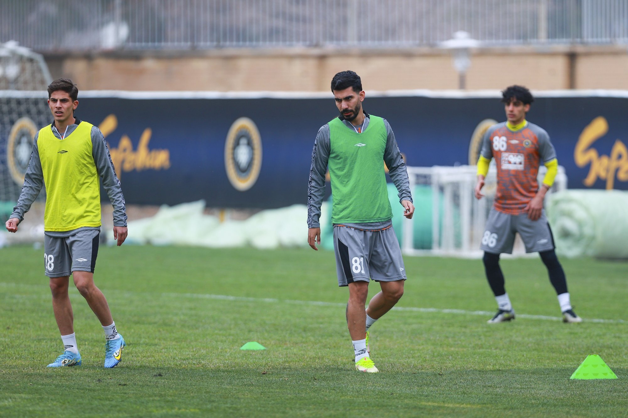 عکس| ستاره سپاهان علیه شایعه جنجالی! عکس| ستاره سپاهان علیه شایعه جنجالی!