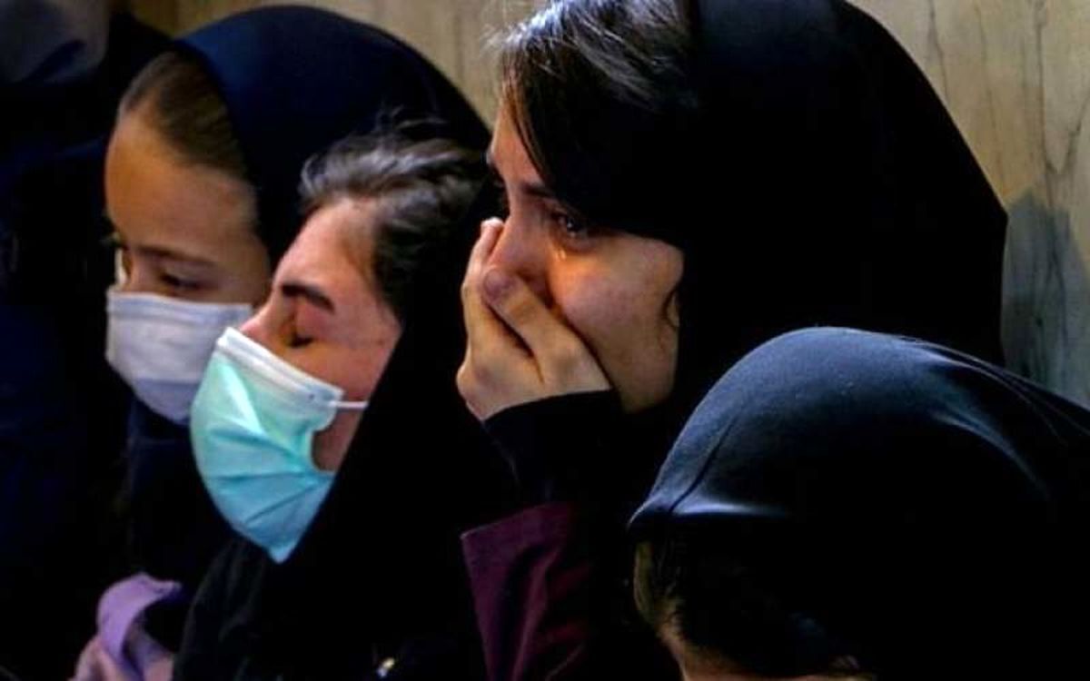 وزارت کشور به جای پیگیری مسمومیت‌های سریالی به دنبال شناسایی زنان بی‌حجاب است!