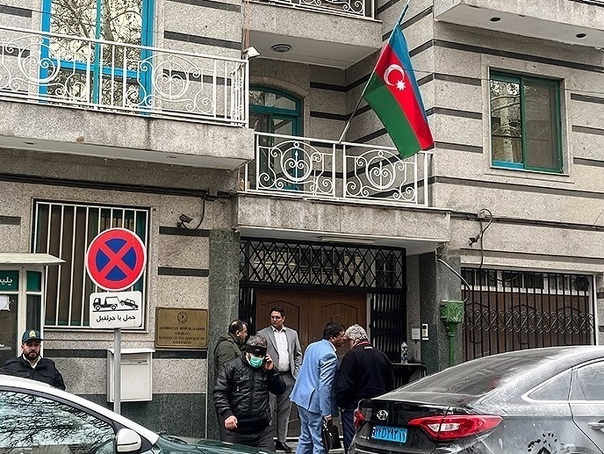ایران ۴ دیپلمات جمهوری آذربایجان را اخراج کرد