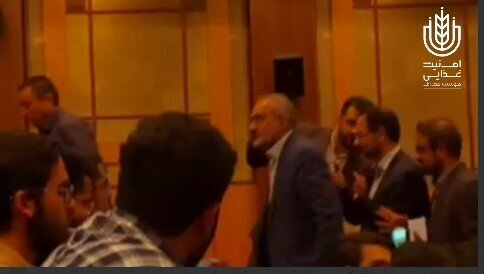 «ترک جلسه» از سوی نماینده دولت هنگام خواندن «بیانیه انتقادی»