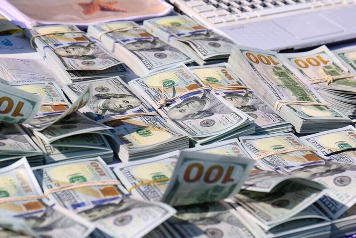 دلار سمی می‌شود