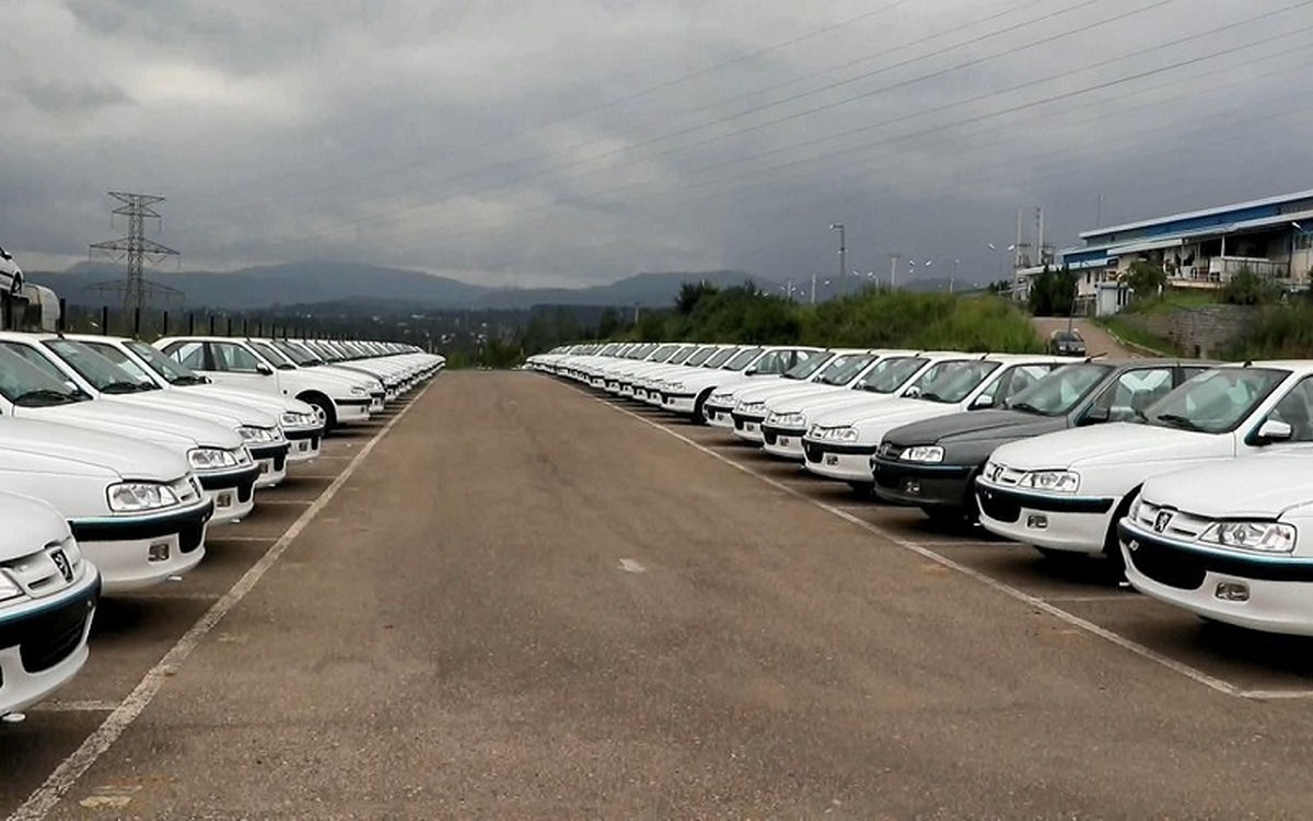 فیلم| حمله تند کارشناس روی آنتن: ماشین نه؛ ما فرغون تولید می‌کنیم!