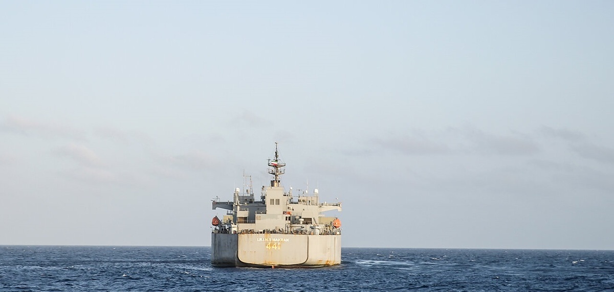 تصاویر| ورود ناوگروه ۸۶ نیروی دریایی ارتش به خلیج فارس