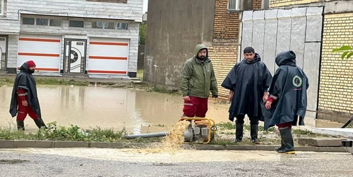 سیل در شمال غرب ایران/ از گرفتاری ۱۲ روستای شهرستان اهر در سیل تا فوت ۳ نفر در ایلام بر اثر صاعقه