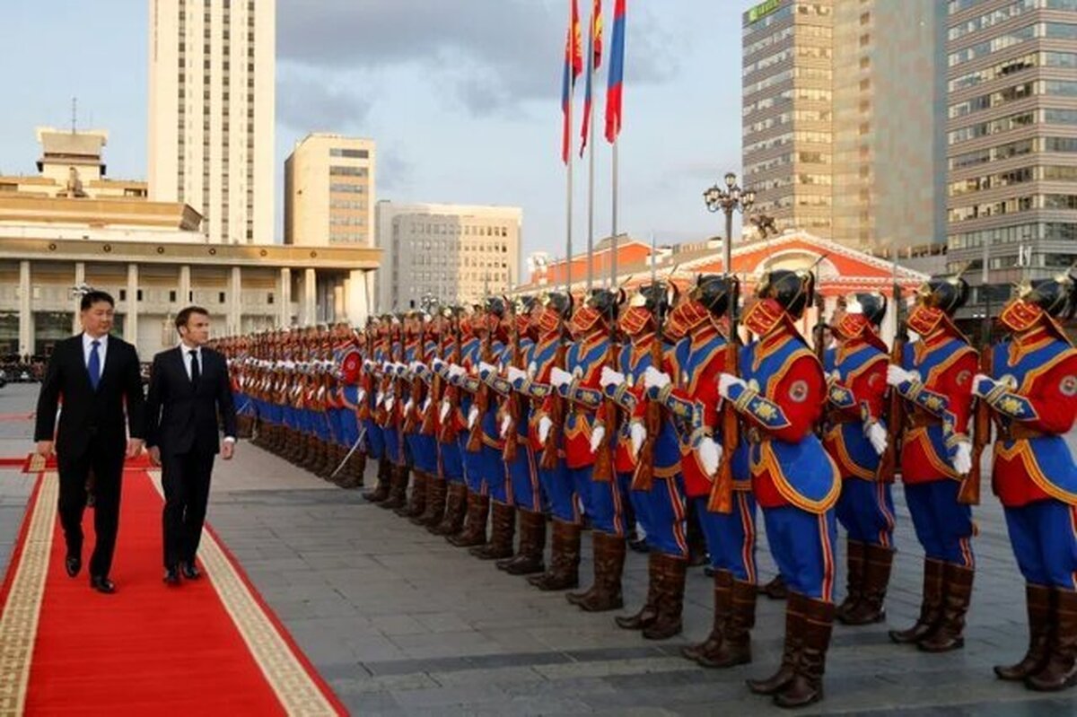 سفر کوتاه و نمادین ماکرون به مغولستان