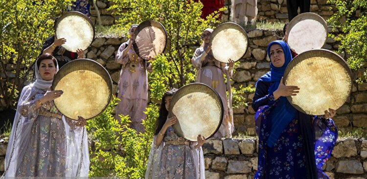 تصاویر| نوای هزار دف برفراز باینگان