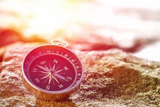 چطور از قطب‌نما استفاده کنیم؟