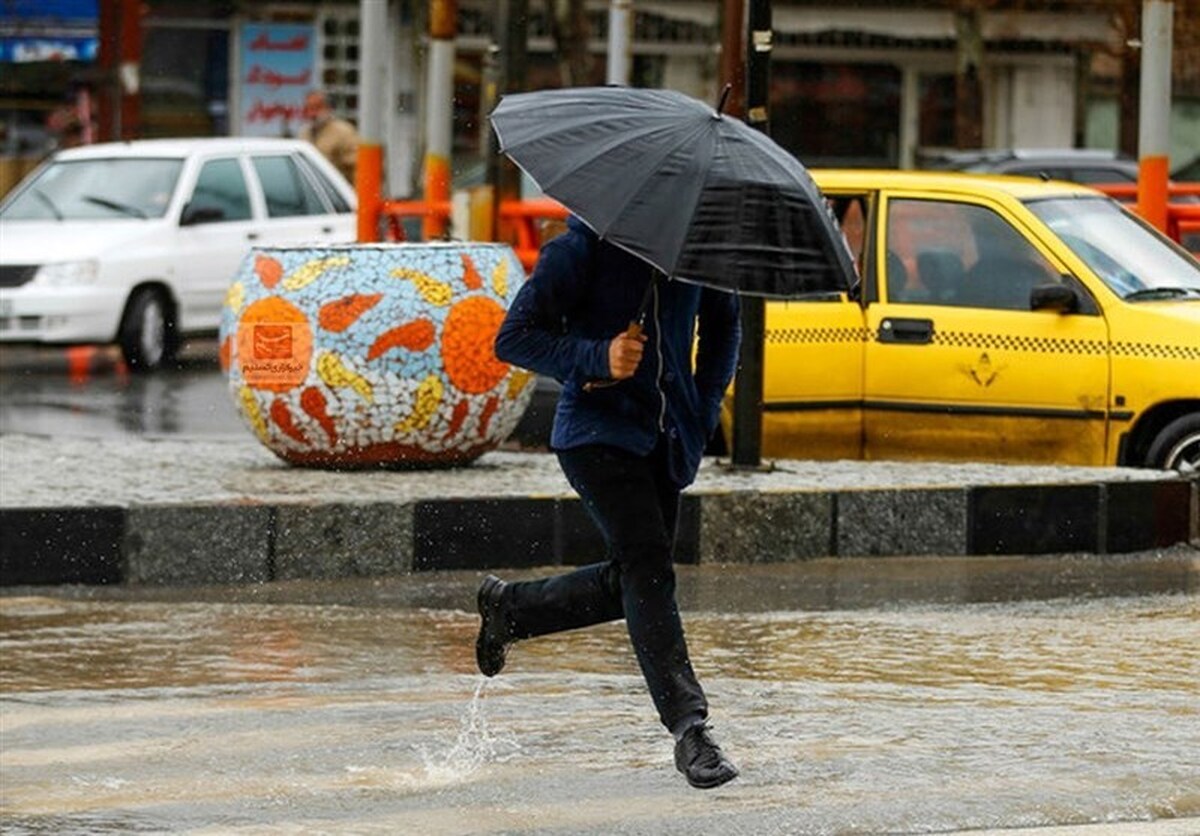 هواشناسی ۵ خرداد ۱۴۰۲/ تندباد و باران در استان‌ها
