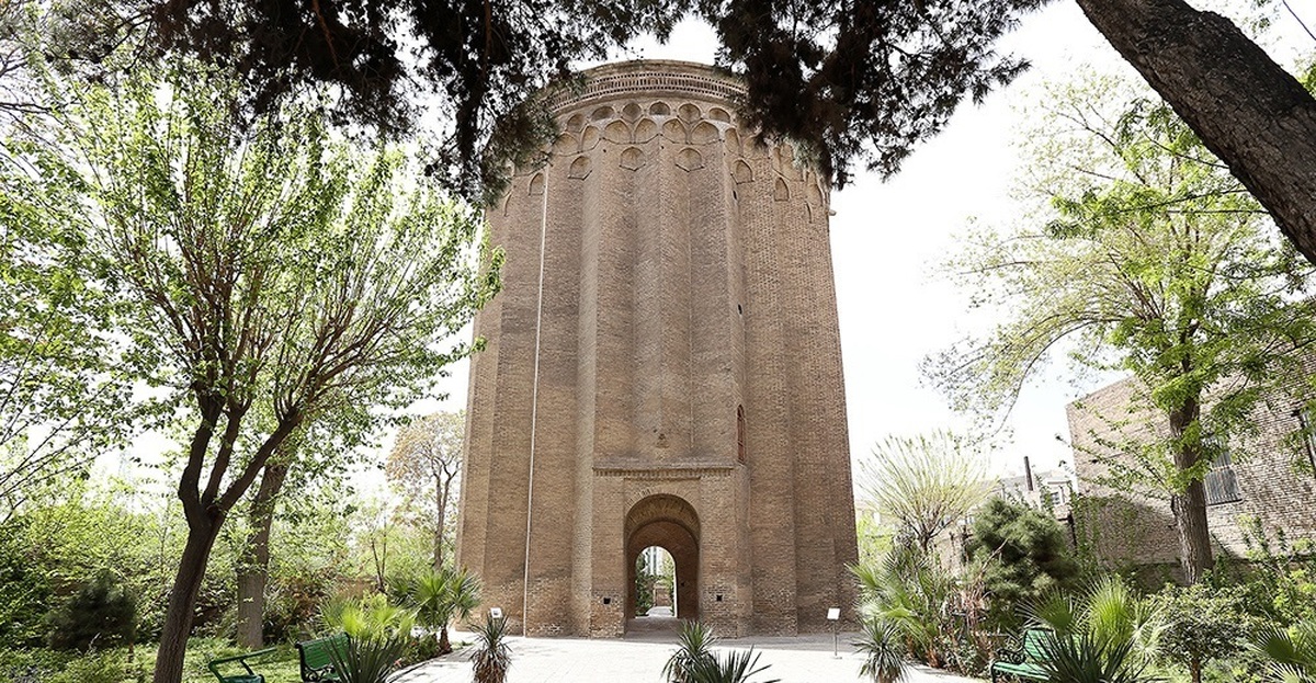 تصاویر| برج طغرل ساعت خورشیدی ۹۰۰ ساله در شهرری