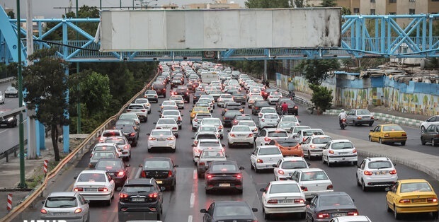 ترافیک سنگین در آزادراه کرج