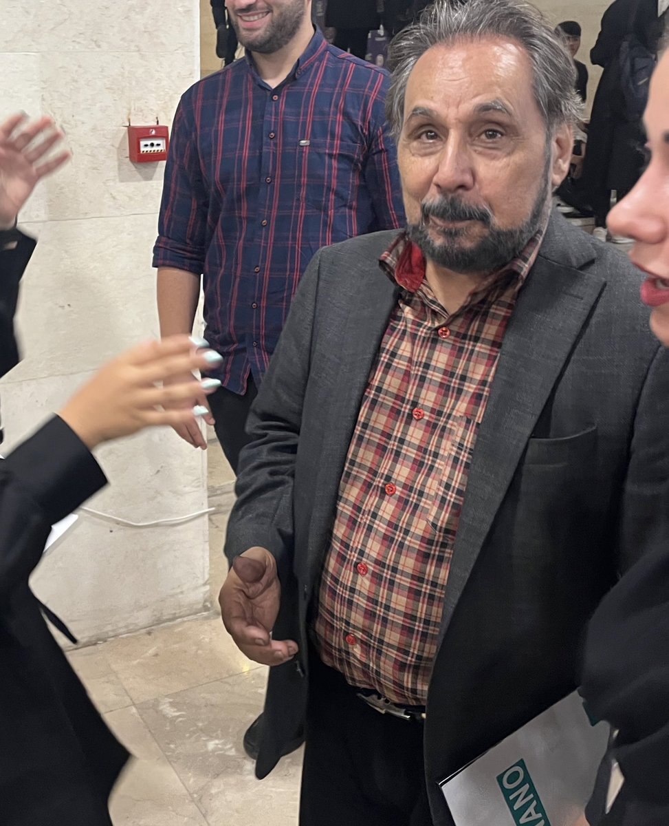 عکسی شکار شده از عمو قناد با چهره شکسته و پیرش