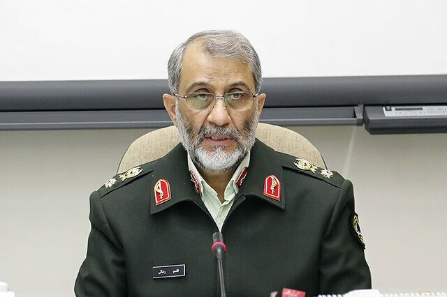 استقرار گشتهای ارشاد مقطعی نخواهد بود/جانشین فرمانده فراجا: حجاب خط قرمز ماست