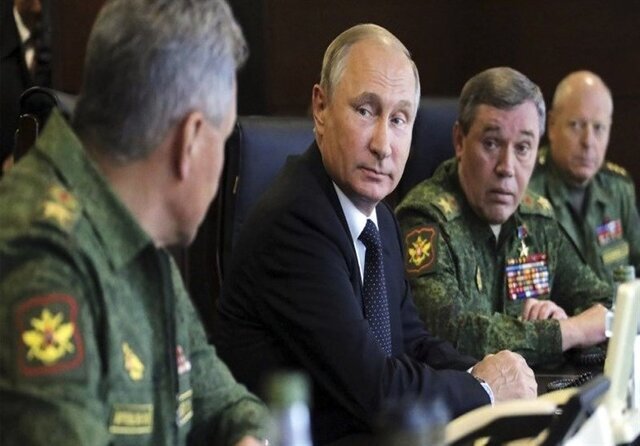 پوتین سن بازنشستگی در نیرو‌های مسلح روسیه را افزایش داد