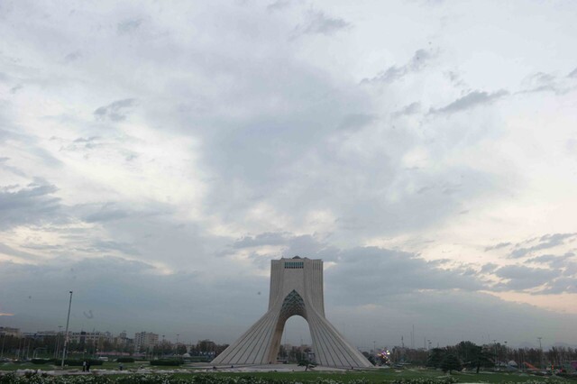 کیفیت هوای تهران در وضعیت «قابل قبول»/ پیش‌بینی افزایش آلاینده ازن در پی افزایش دما