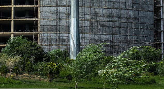 وزش باد شدید در تهران/ انتقال گرد و غبار از استان‌های مجاور