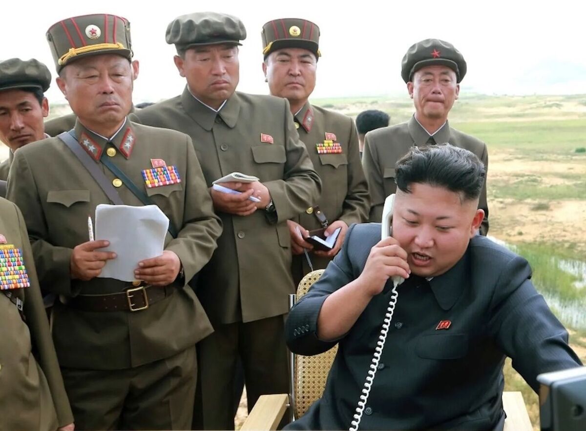 آزمایش موشک‌های کروز روی ناو با نظارت رهبر کره شمالی
