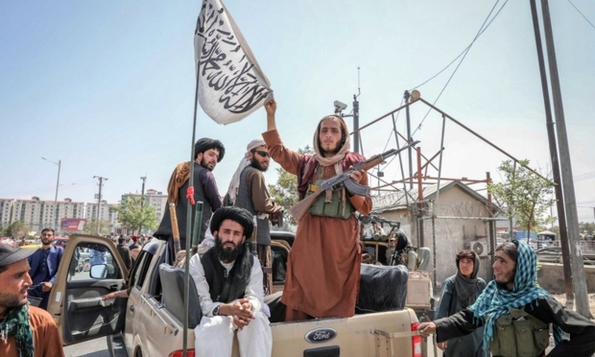 کنایه روزنامه جمهوری اسلامی به نماینده مجلس درباره طالبان