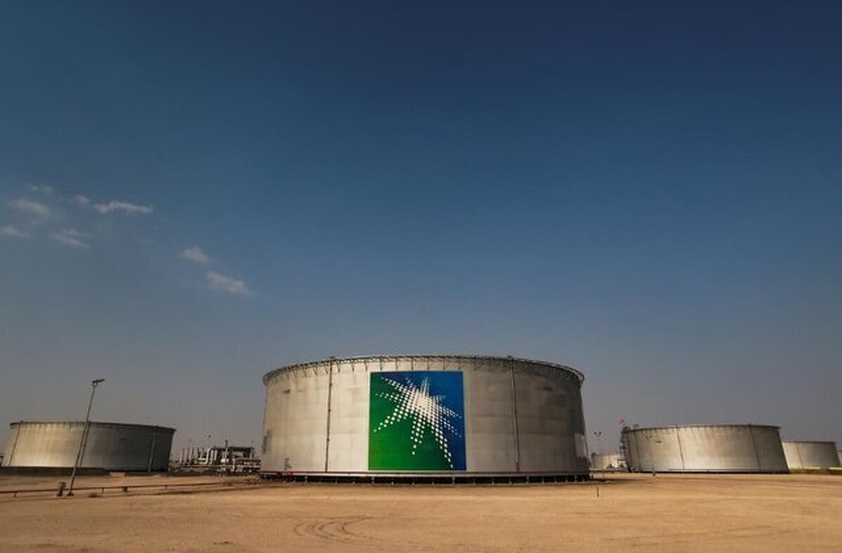 عربستان کاهش تولید نفت خود را برای سه ماه دیگر تمدید کرد