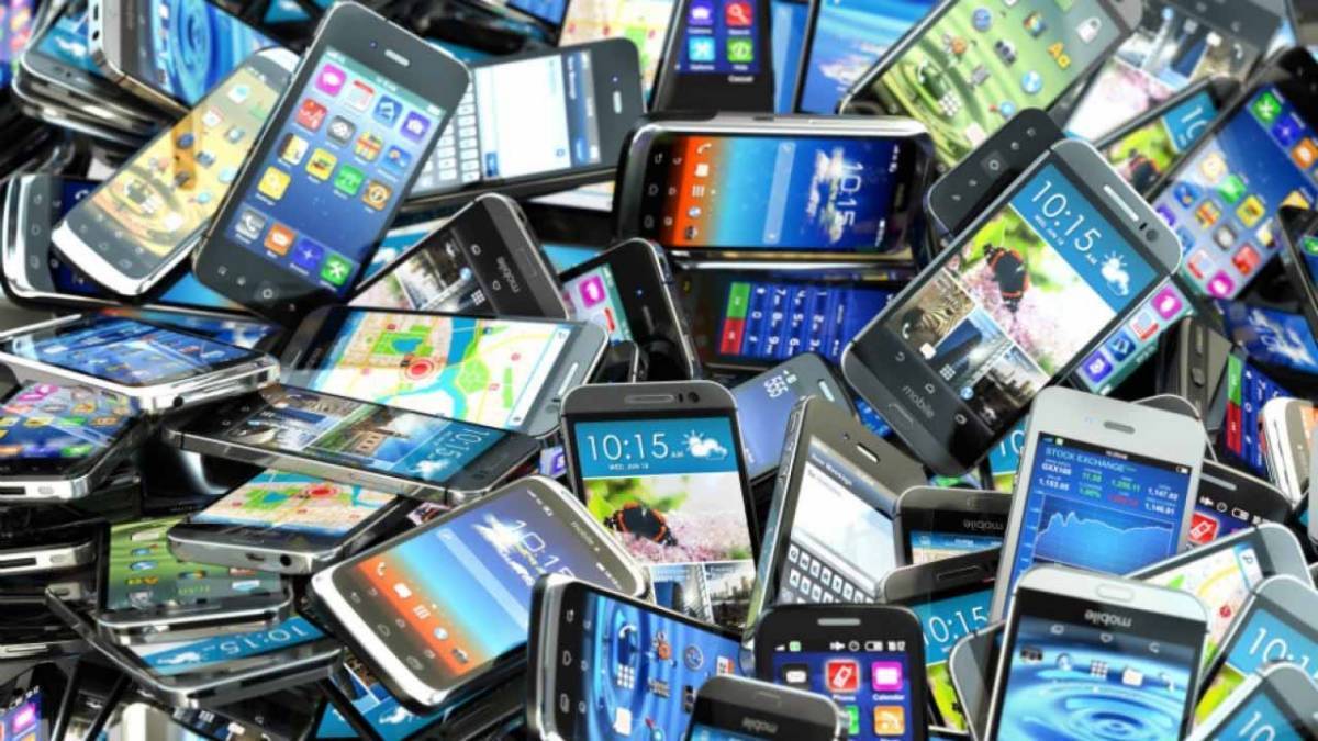 قیمت انواع موبایل سامسونگ، شیائومی و اپل در بازار امروز ۱۶ شهریور ۱۴۰۲