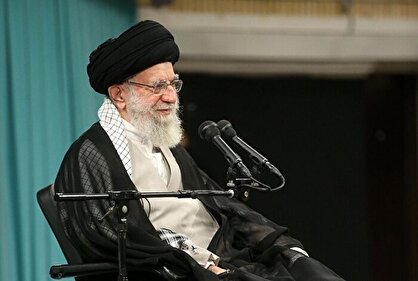رهبر انقلاب: از همه دولت‌‌ها حمایت کردم اما از این دولت علاوه بر حمایت، تمجید می‌کنم/ شاخص‌های اقتصاد رشد و پیشرفت را نشان می‌دهد