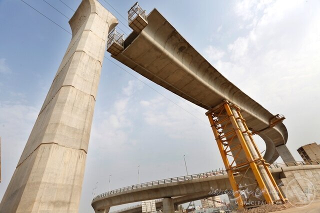 چرا محور ال 400 تقاطع غیرهمسطح چهارشیر اهواز نیمهکاره مانده؟