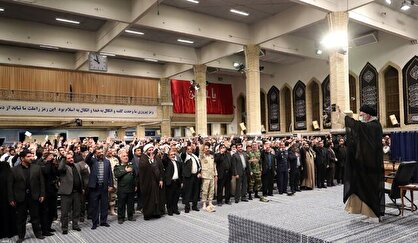 رهبر انقلاب: آمریکا گروهی برای بحران‌سازی در ایران تشکیل داده؛ شتر در خواب بیند پنبه دانه!