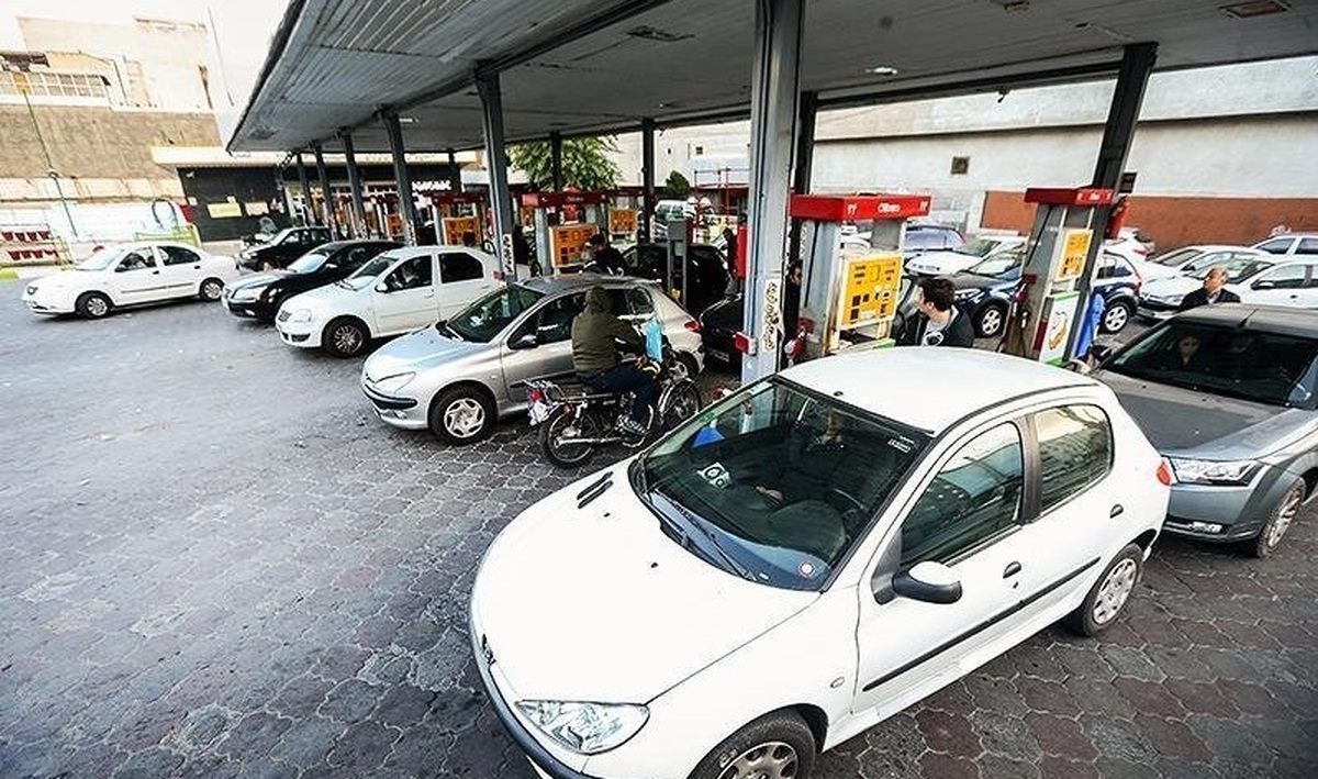 پشت پرده ادعای گران شدن قیمت بنزین /تخصیص بنزین به کدملی اجرایی می‌شود؟