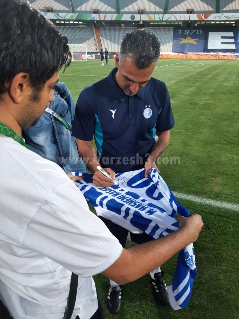 عکس| هاشمی‌نسب با لباس جنجالی‌ترین دربی ایران