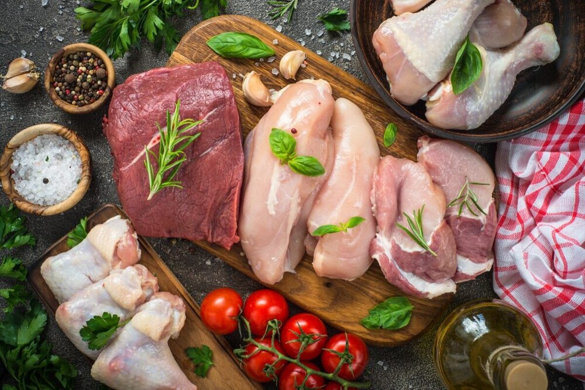 قیمت انواع گوشت قرمز، مرغ و ماهی در بازار امروز ۱۰ مهر ۱۴۰۲