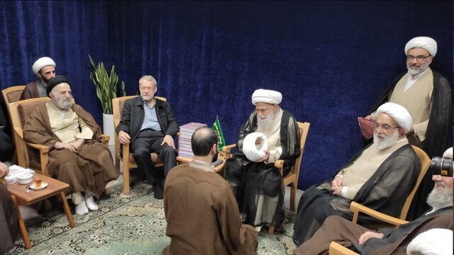 عکس| فرزند لاریجانی، عمامه گذاری کرد