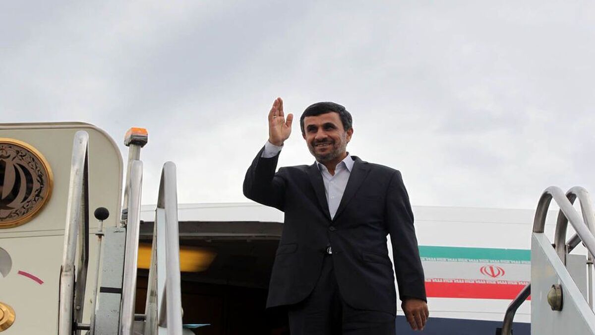 فیلم| از خروج احمدی‌نژاد جلوگیری شد