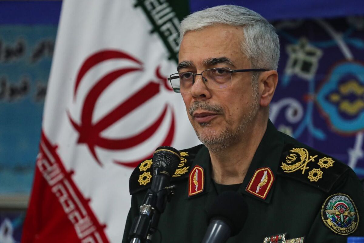 پیام سرلشکر باقری به رئیس ستاد ارتش سوریه: ایران آماده مبارزه جدی‌تر با تروریسم است