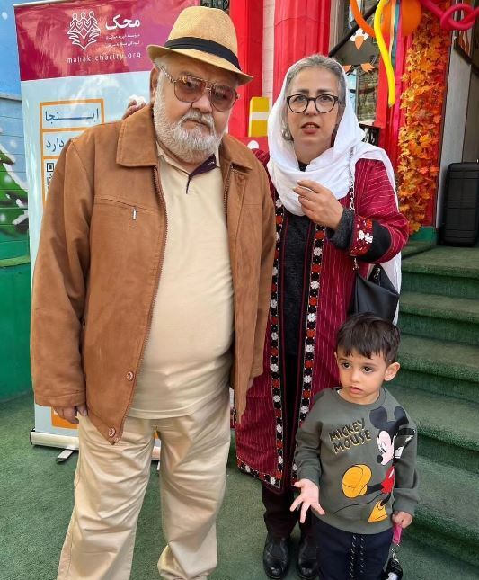 عکس| اکبر عبدی در کنار نوه و همسرش! عکس| اکبر عبدی در کنار نوه و همسرش!