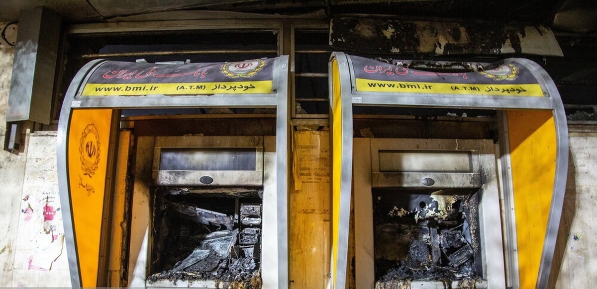 تصاویر| آتش سوزی بانک ملی مرکزی در اهواز