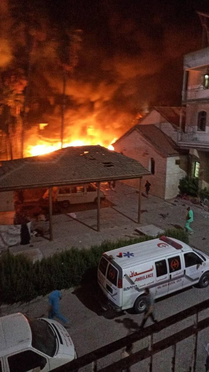 حمله هوایی اسرائیل به یک بیمارستان در نوار غزه؛ دست‌کم ۵۰۰ نفر کشته شدند!