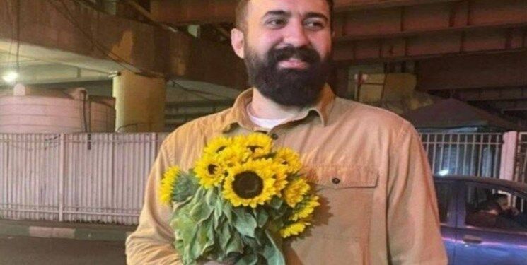 عکس| مهدی یراحی از زندان آزاد شد عکس| مهدی یراحی از زندان آزاد شد